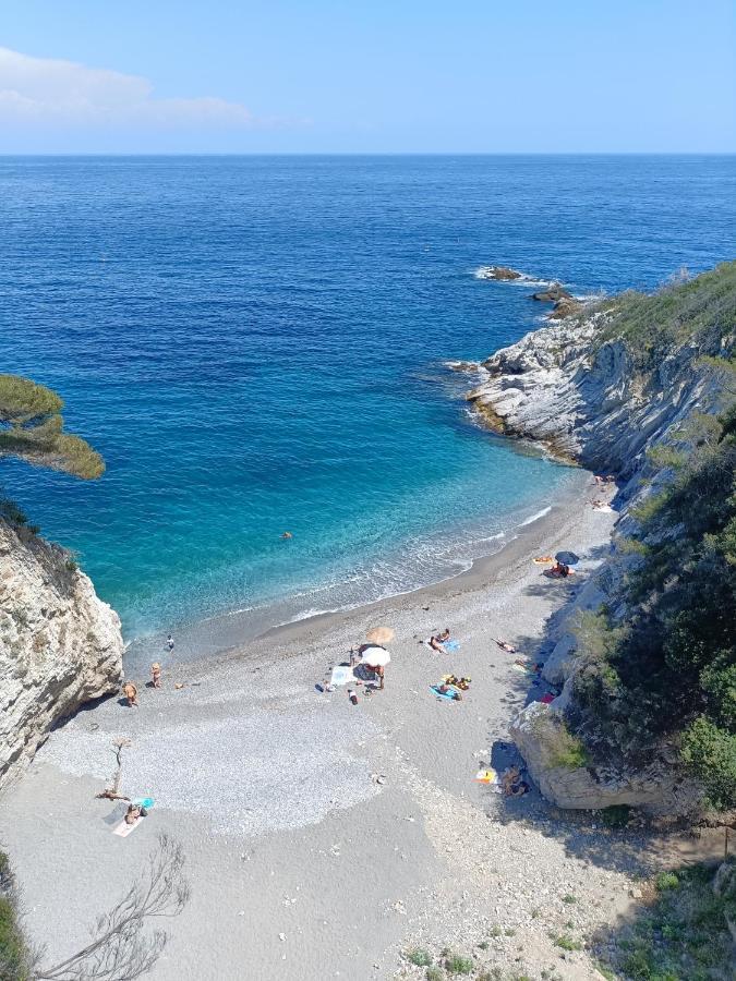 Apartamento “L'Alcova Delle Sirene” Bergeggi Exterior foto